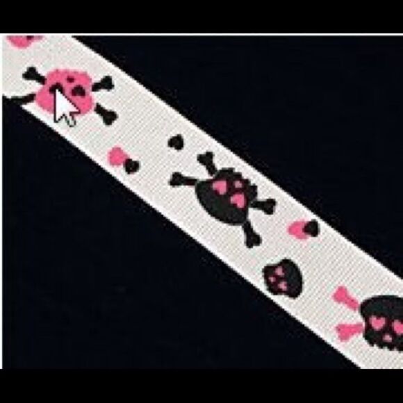 Grosgrain Ribbon 7/8” 5 yards 5/$20 skulls hearts - Picture 3 of 3